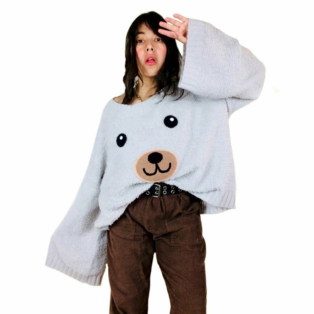 [Sold] Wildfox teddy bear rare oversized sweater - Picture 2 of 10